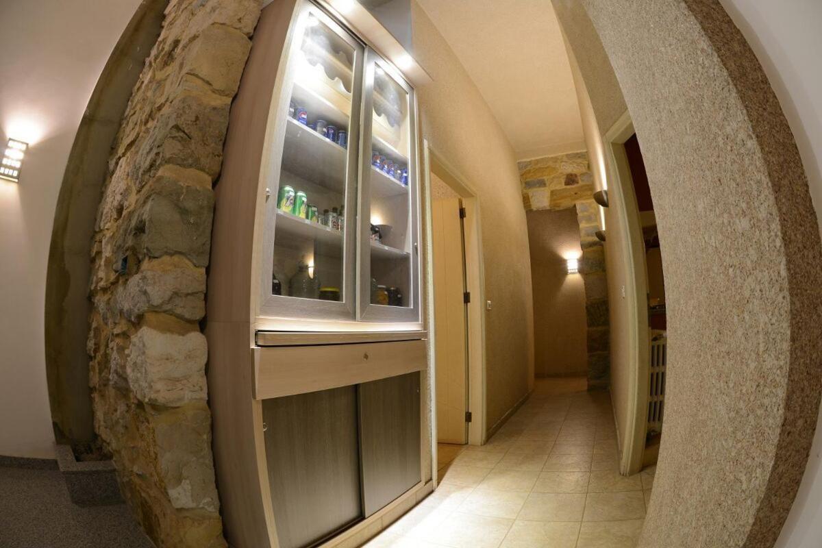 Bauhaus Chalets Apartment Бішарі Номер фото