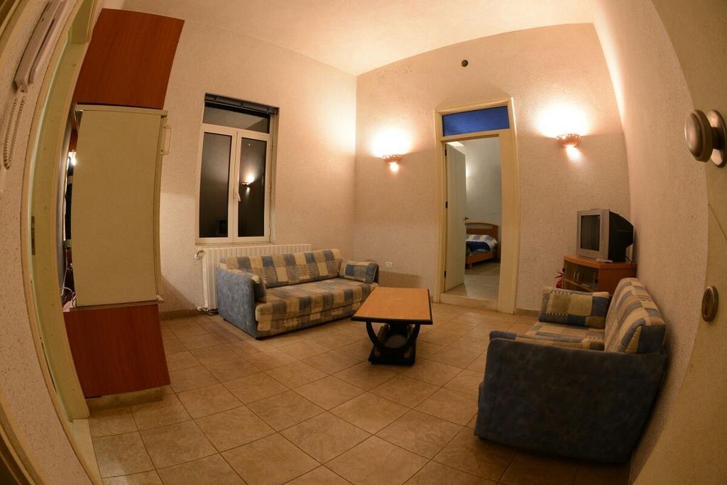 Bauhaus Chalets Apartment Бішарі Номер фото